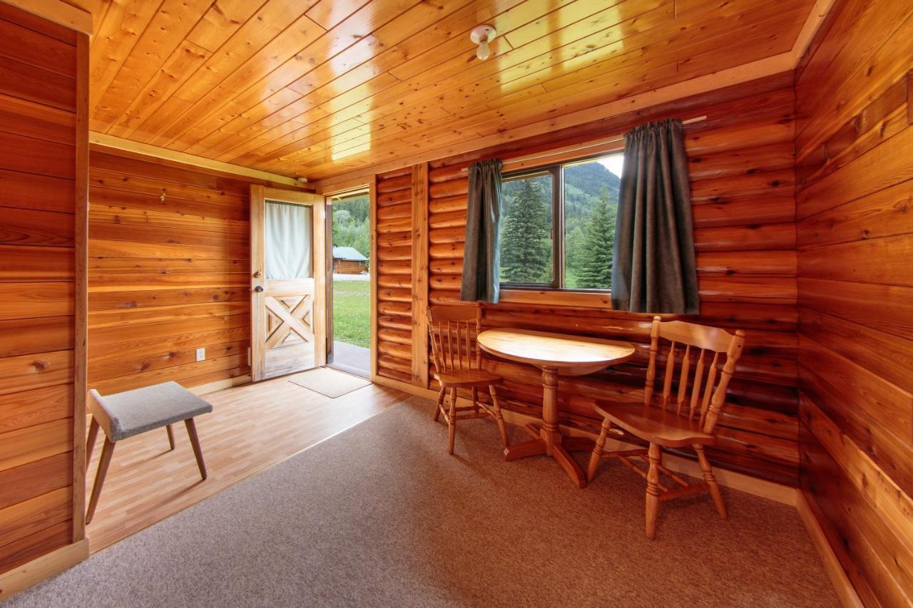 Mount Robson Lodge Exteriör bild
